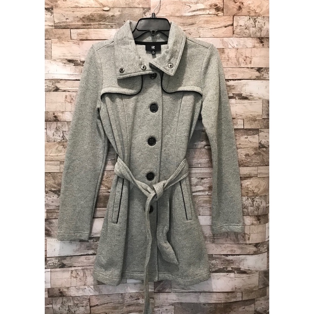 New IZ Byer Winter Gray with Black Trimming Coat